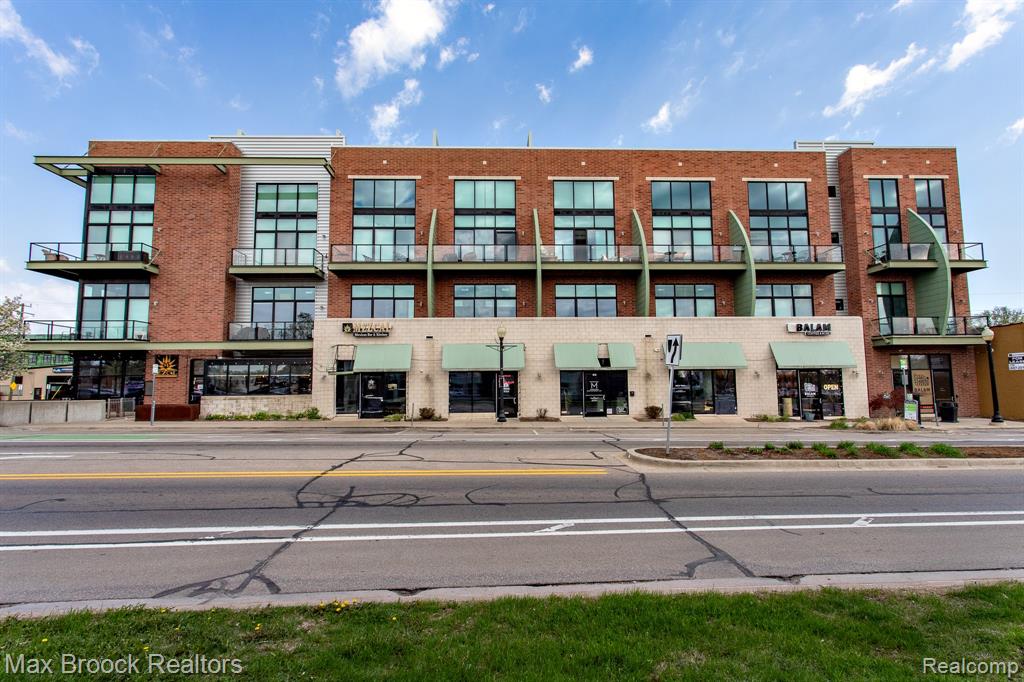 211 East 9 Mile Road, Unit 307 Ferndale, MI 48220 - Photo 1 of 60