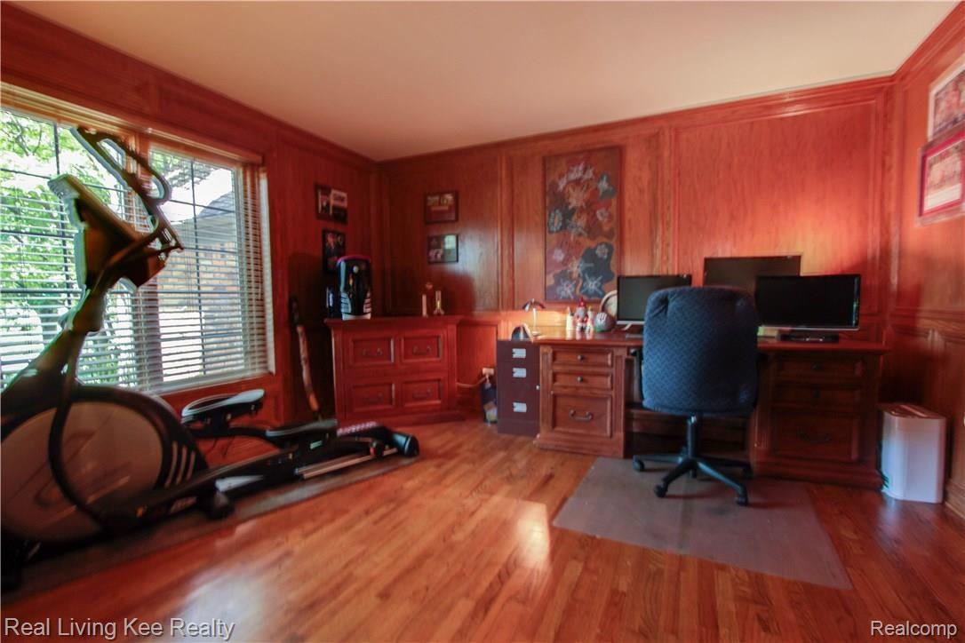 1768 Old Homestead Drive Rochester, MI 48306 - Photo 15 of 25 3.jpg