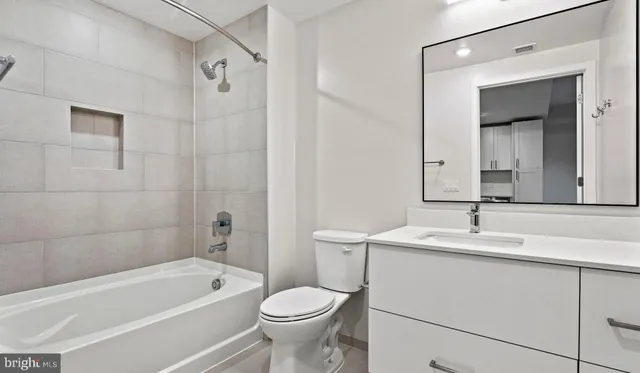 $2,678 | 3990 Upton Street Northwest, Unit 1BPARC1136, Washington, DC 20016