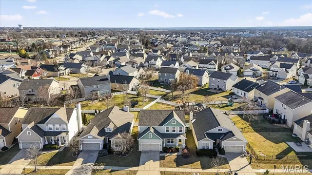 $420,000 | 508 Country Chase Drive, Lake St. Louis, MO 63367