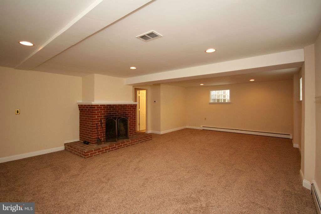 15903 Bond Mill Road Laurel, MD 20707 - Photo 11 of 21 Bedroom