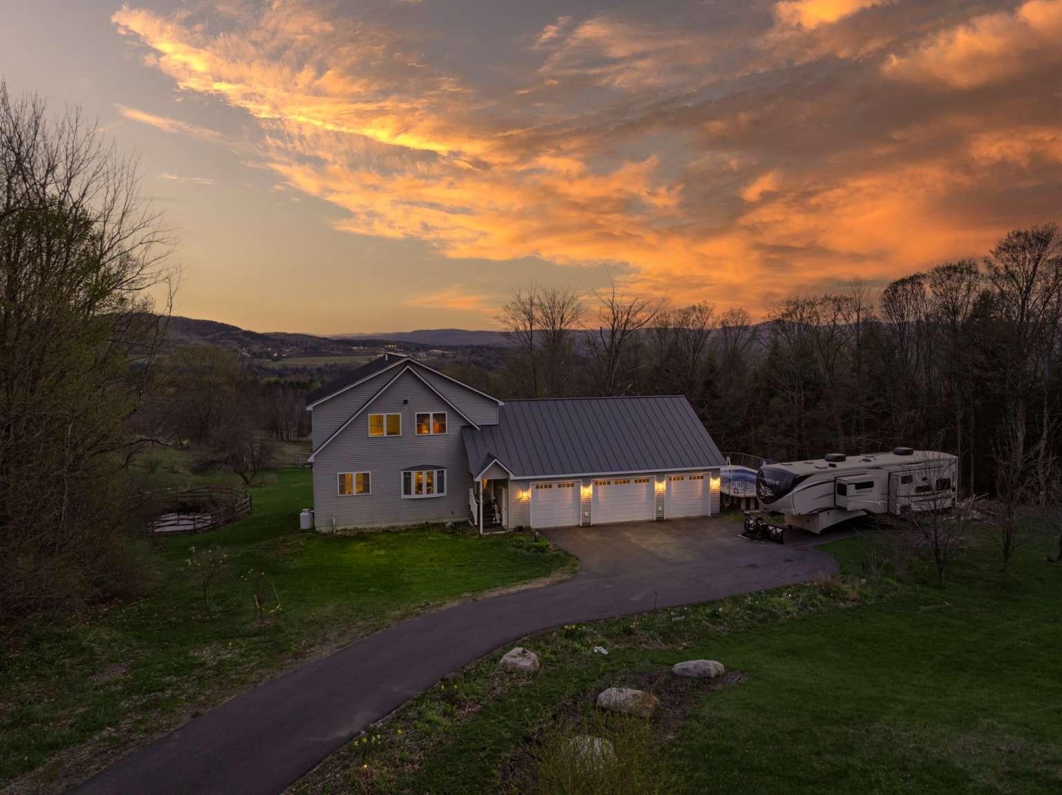62 Phelps Road Barre Town, VT 05641 - Photo 4 of 51