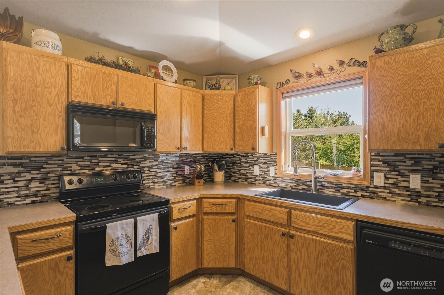 2207 Ashley Brooke Wenatchee, WA 98801 - Photo 12 of 36