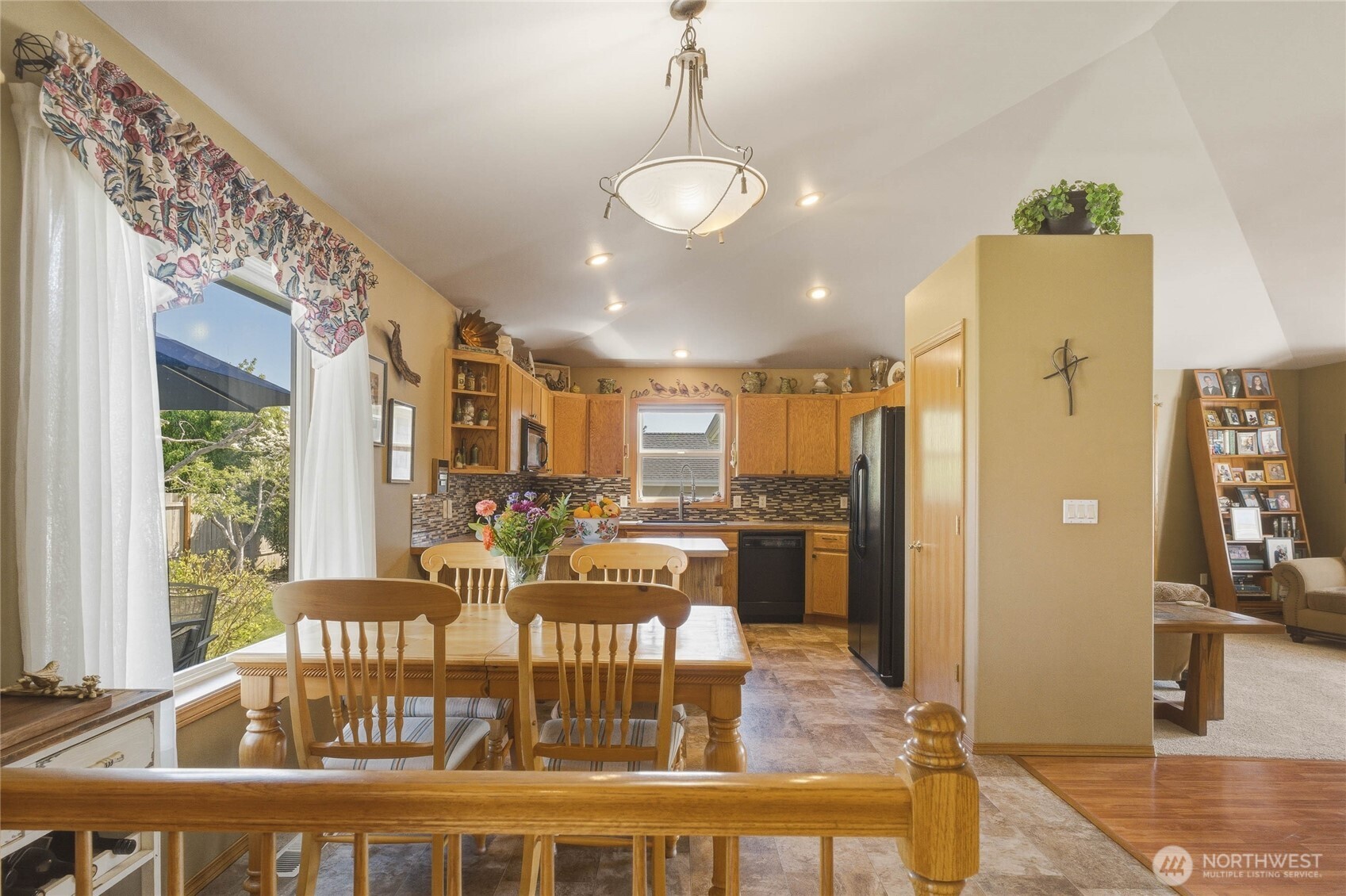 2207 Ashley Brooke Wenatchee, WA 98801 - Photo 9 of 36