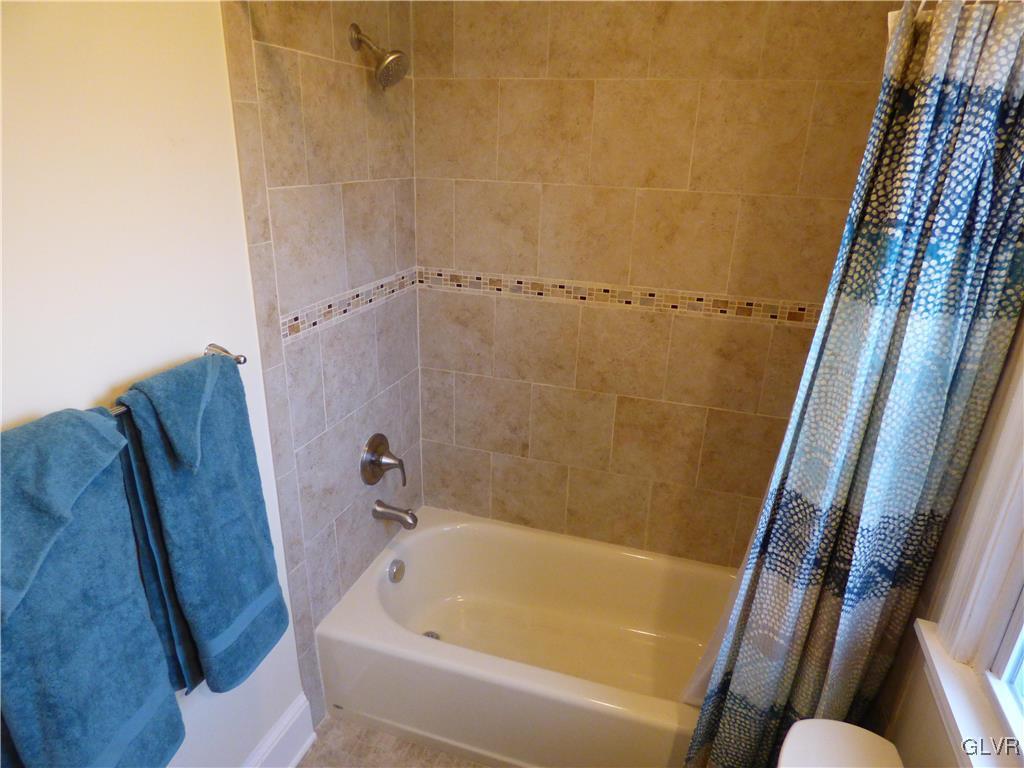 5340 Hanoverville Road Bethlehem, PA 18017 - Photo 16 of 26 Gallery Image 16