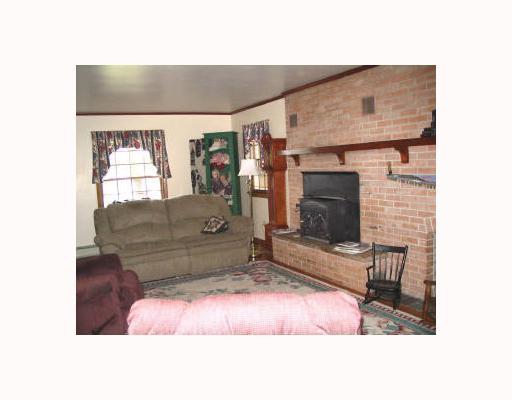 14893 Hall Road Meadville, PA 16335 - Photo 5 of 8 Living Room.