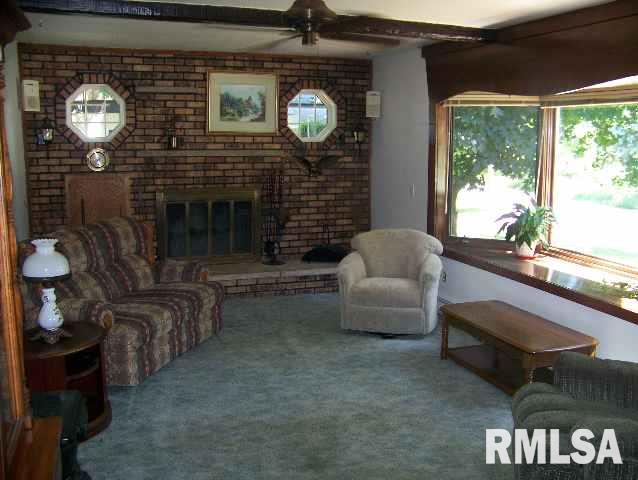 3510 Telegraph Road Davenport, IA 52804 - Photo 3 of 8 Gallery Image 3