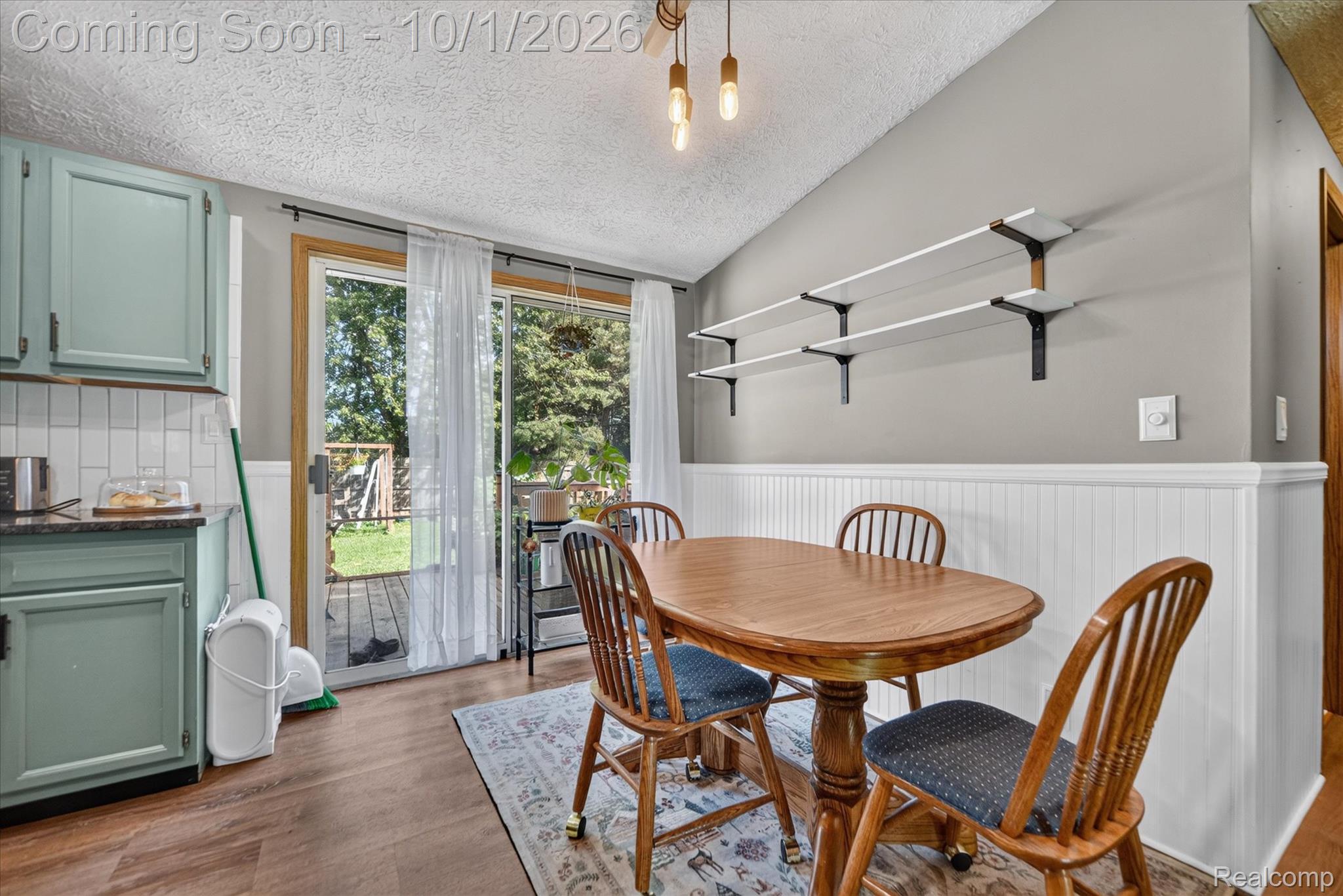5212 North Fowlerville Road Fowlerville, MI 48836 - Photo 10 of 40 10-5212-N-Fowlerville-Rd-Fowlerville-WindowStill.jpg