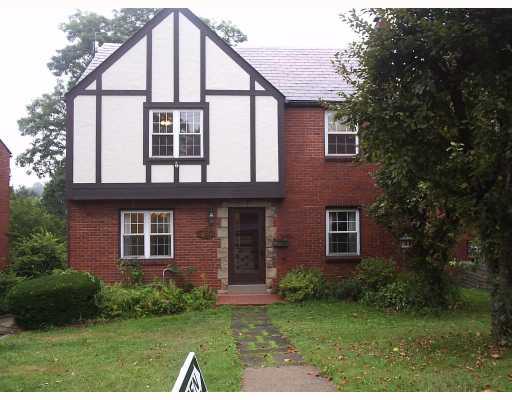 750 Scott Road Mt. Lebanon, PA 15228 - Photo 1 of 8 Exterior Front.