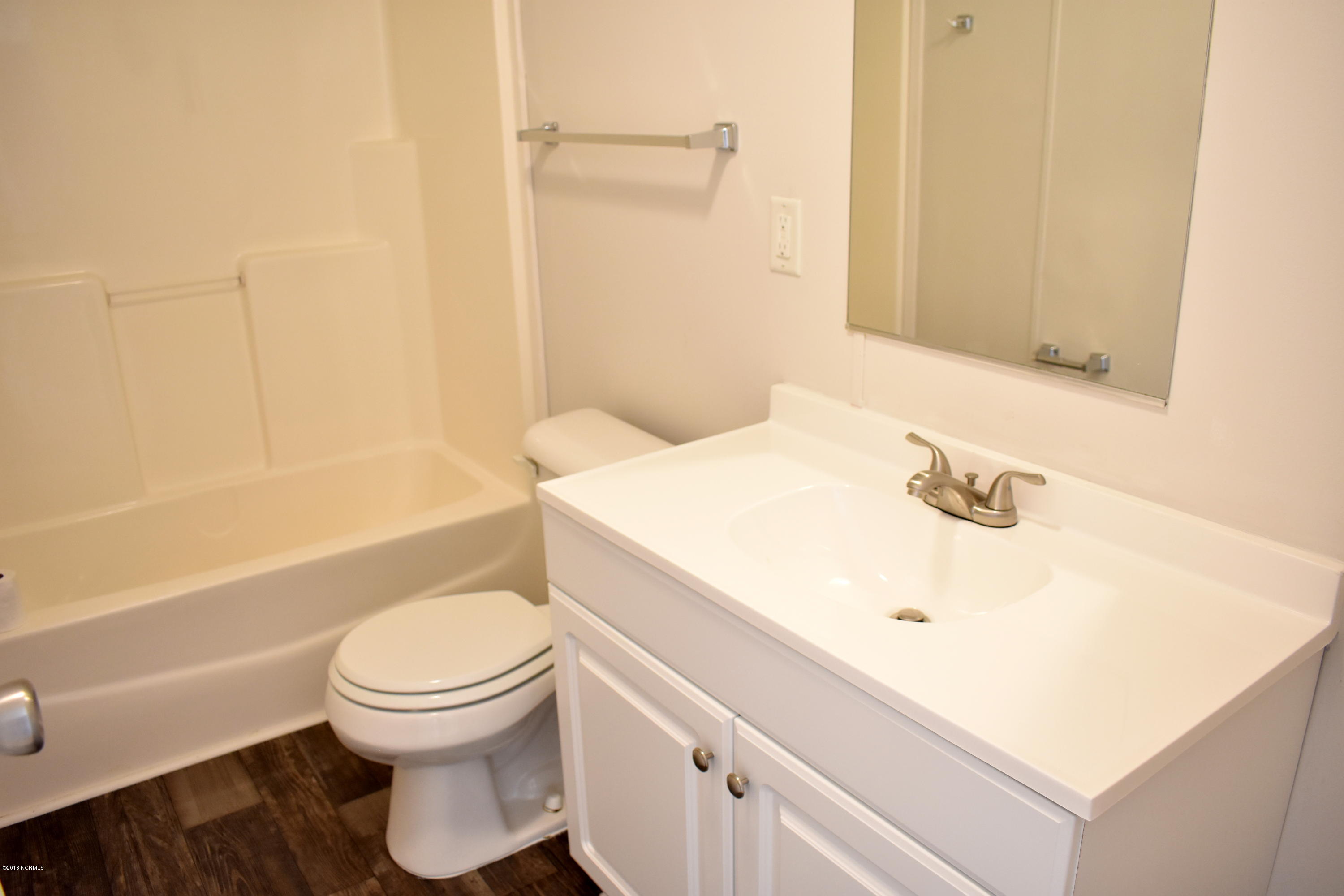 8629 Ransom Lane Kenly, NC 27542 - Photo 14 of 19 Hall Bath