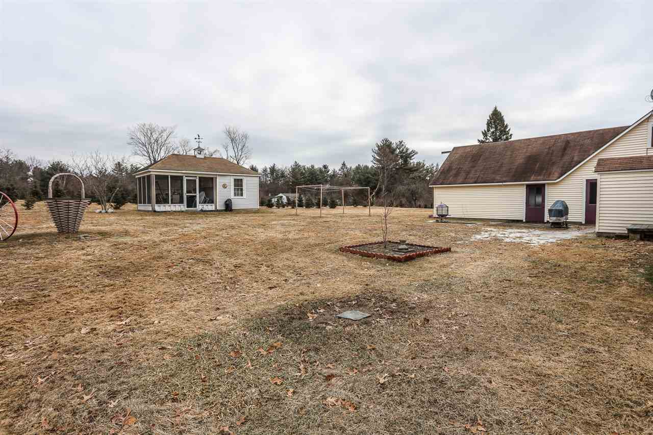 108 Musquash Road Hudson, NH 03051 - Photo 7 of 36