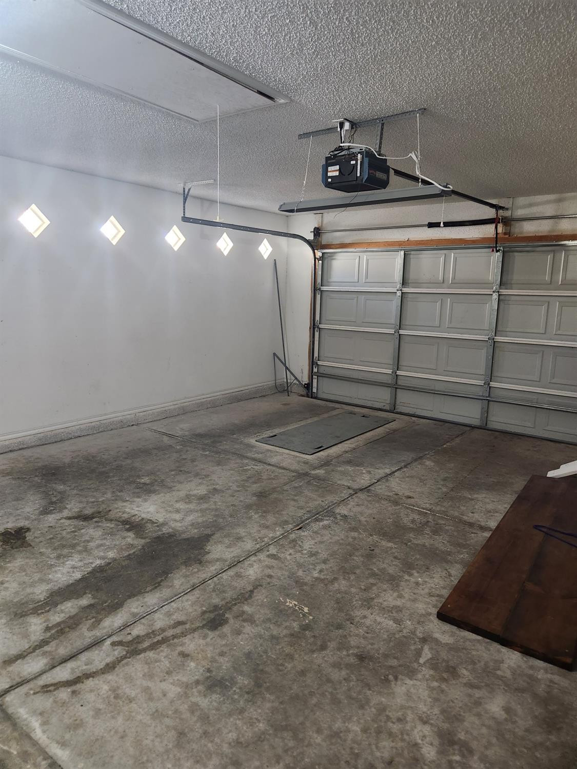 2109 21st Street, Unit 2 Lubbock, TX 79411 - Photo 16 of 21 a view of a garage