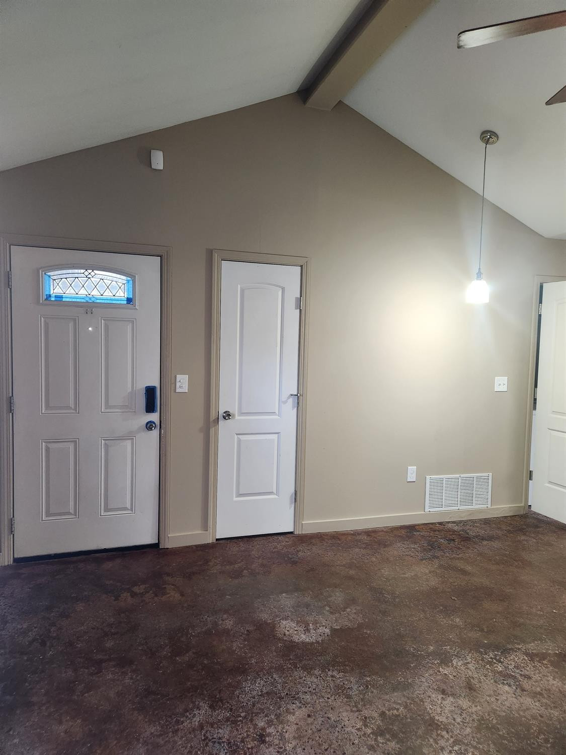 2109 21st Street, Unit 2 Lubbock, TX 79411 - Photo 3 of 21 a view of an empty room