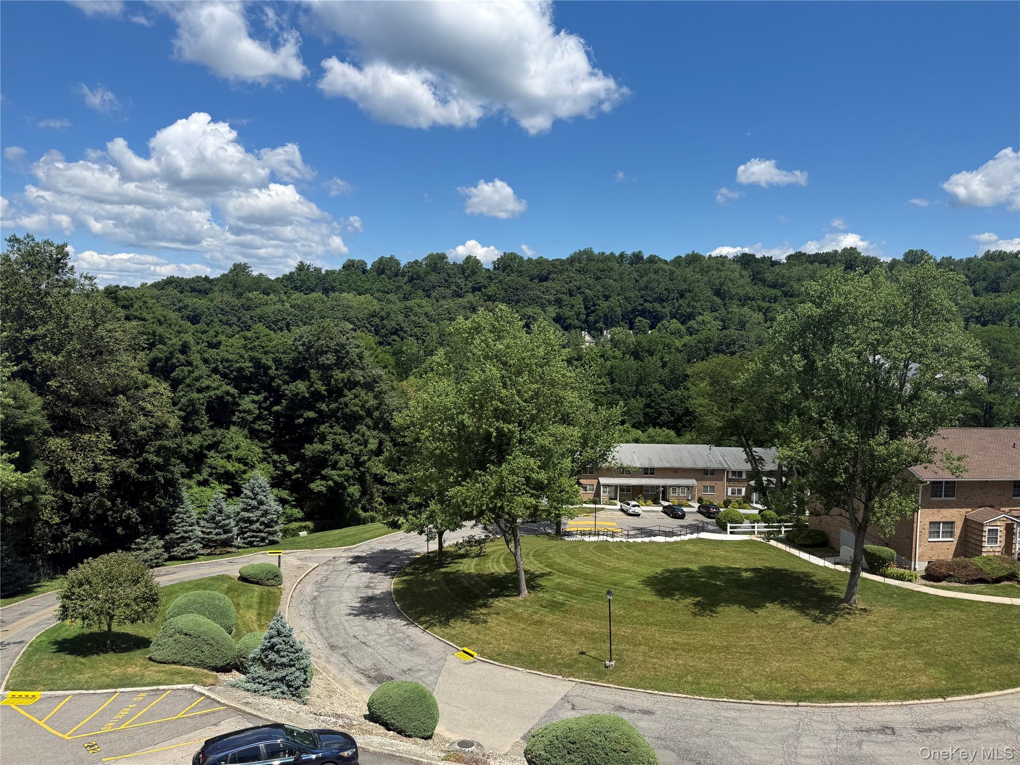 1840 Crompond Road, Unit 7D4 Peekskill, NY 10566 - Photo 11 of 23