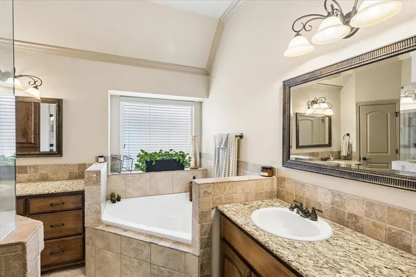 $430,000 | 124 Olympic Drive, Willow Park, TX 76008