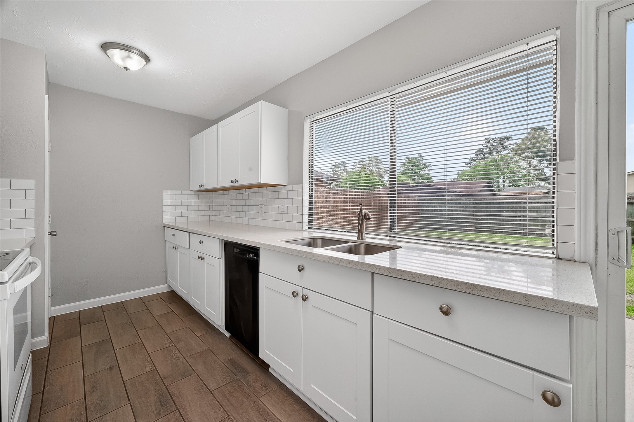 14034 Lourdes Drive Houston, TX 77049 - Photo 15 of 31