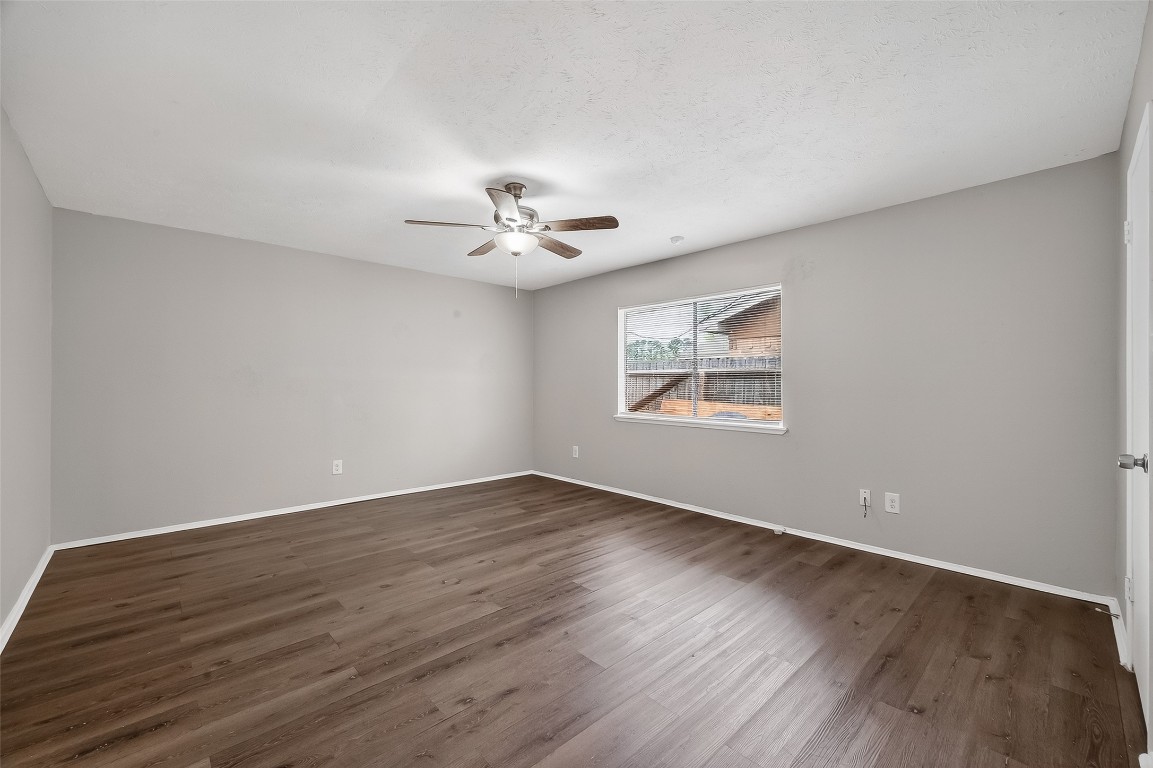 14034 Lourdes Drive Houston, TX 77049 - Photo 20 of 31