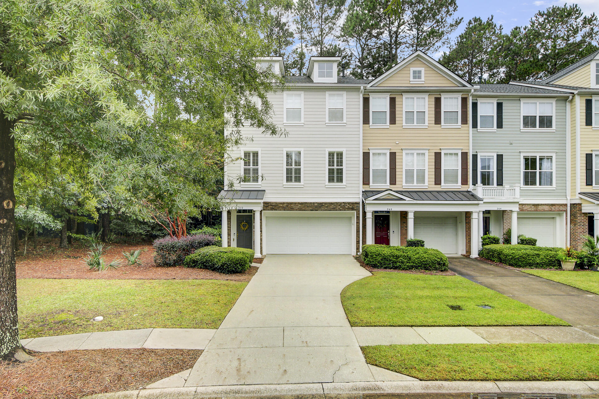 272 Fair Sailing Road Mount Pleasant, SC 29466 - Photo 2 of 47