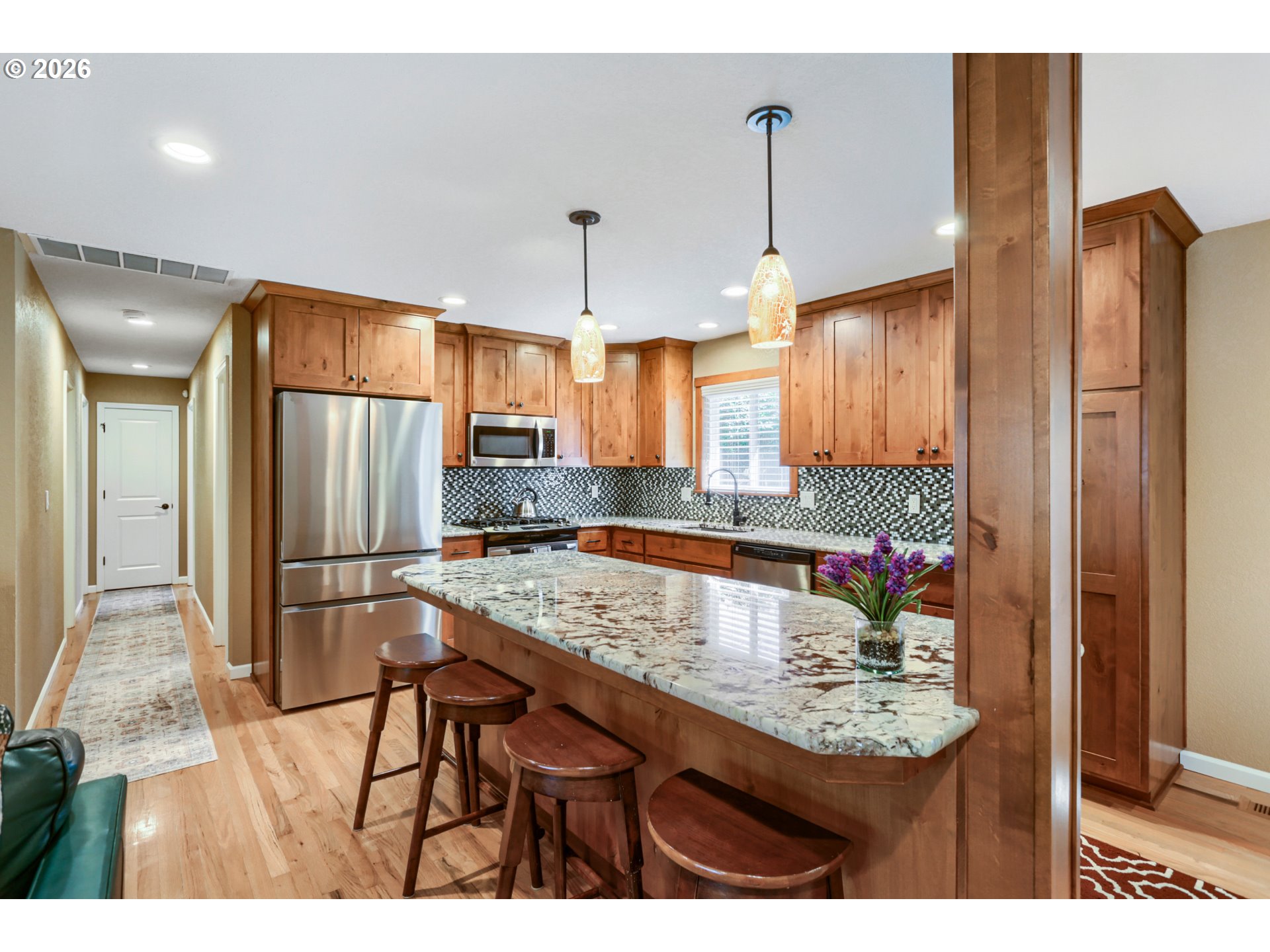 2025 Southwest 139th Avenue Beaverton, OR 97005 - Photo 9 of 28