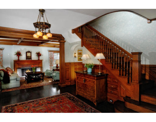 13 Sheffield Road Winchester, MA 01890 - Photo 2 of 8