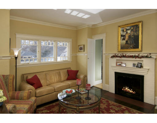 13 Sheffield Road Winchester, MA 01890 - Photo 5 of 8