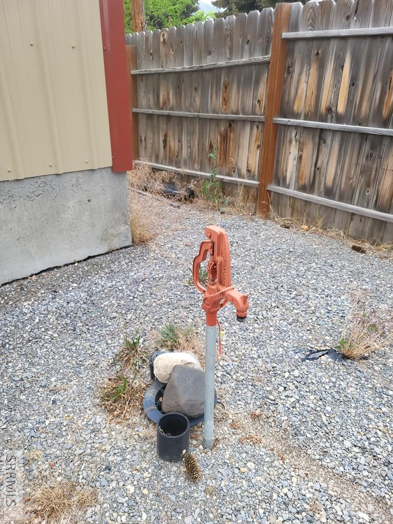 207 West College Street Mackay, ID 83251 - Photo 17 of 19