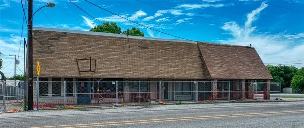 $59,900 | 110 North Wickham Street, Alvord, TX 76225