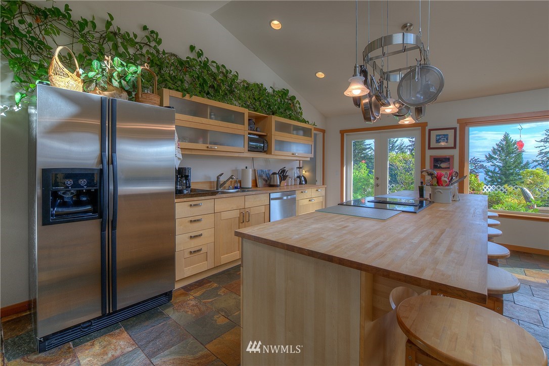1784 Raccoon Point Road Orcas Island, WA 98245 - Photo 12 of 34 Gallery Image 12