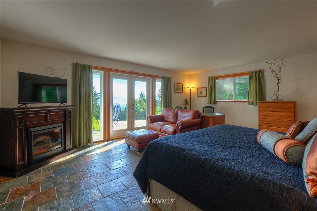 1784 Raccoon Point Road Orcas Island, WA 98245 - Photo 17 of 34 Gallery Image 17