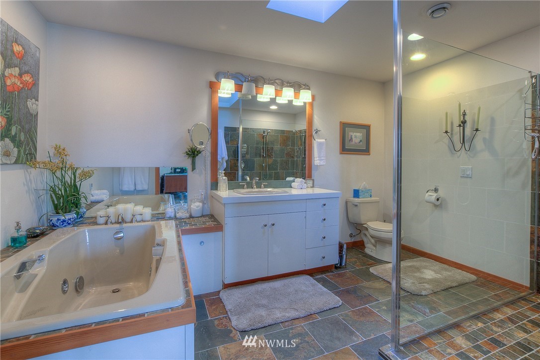 1784 Raccoon Point Road Orcas Island, WA 98245 - Photo 20 of 34 Gallery Image 20