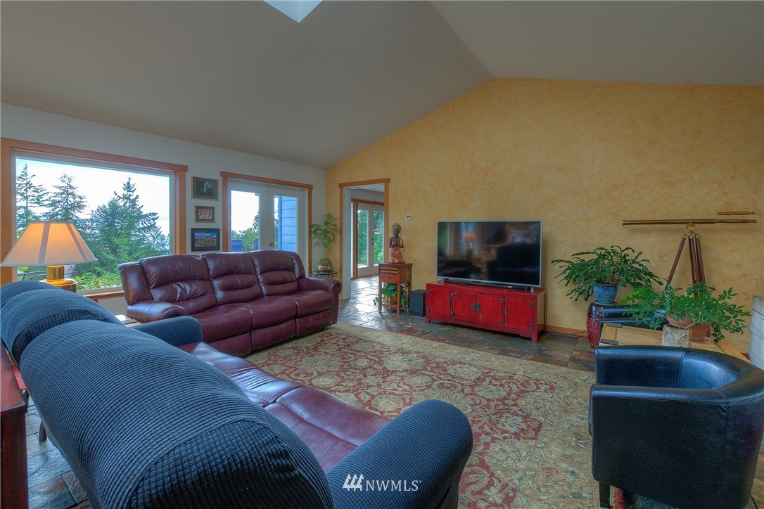 1784 Raccoon Point Road Orcas Island, WA 98245 - Photo 8 of 34 Gallery Image 8