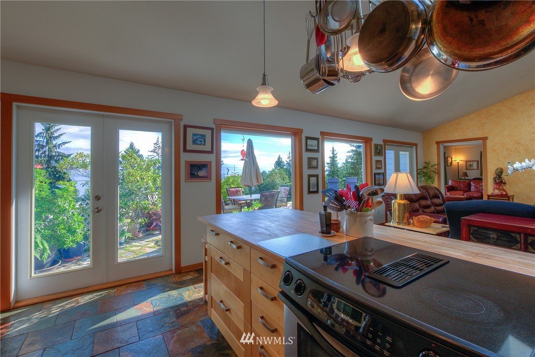 1784 Raccoon Point Road Orcas Island, WA 98245 - Photo 10 of 34 Gallery Image 10