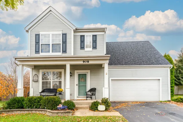 $399,000 | 908 South Arlington Drive, Round Lake, IL 60073