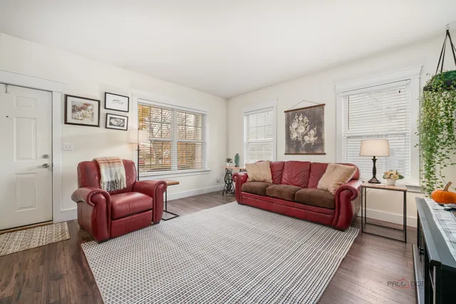 $399,000 | 908 South Arlington Drive, Round Lake, IL 60073