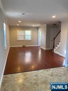 19 Shelby Court, Unit RIGHT Paramus, NJ 07652 - Photo 5 of 15