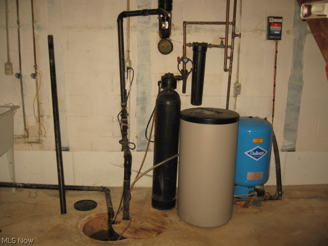455 Broadview Road Tallmadge, OH 44278 - Photo 21 of 25 WATER SOFTENER - WELL HOLDING TANK - SUMP PUMP