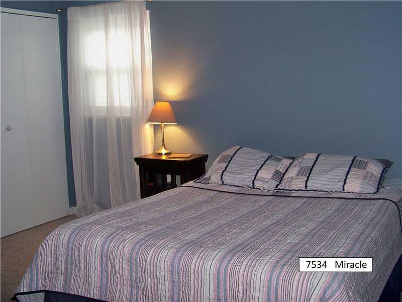 7534 Miracle Road Indianapolis, IN 46237 - Photo 5 of 8 Gallery Image 5