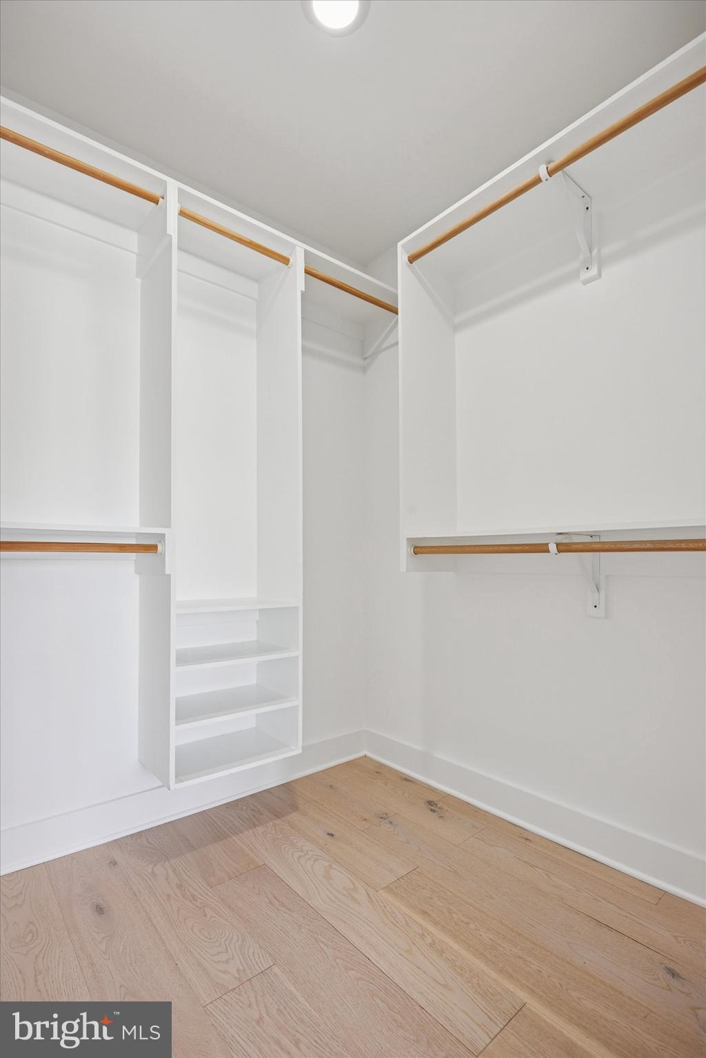 152 North Front Street Philadelphia, PA 19106 - Photo 11 of 25 a view of an empty walk in closet