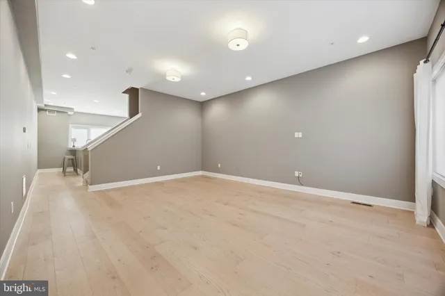 $899,900 | 152 North Front Street, Philadelphia, PA 19106