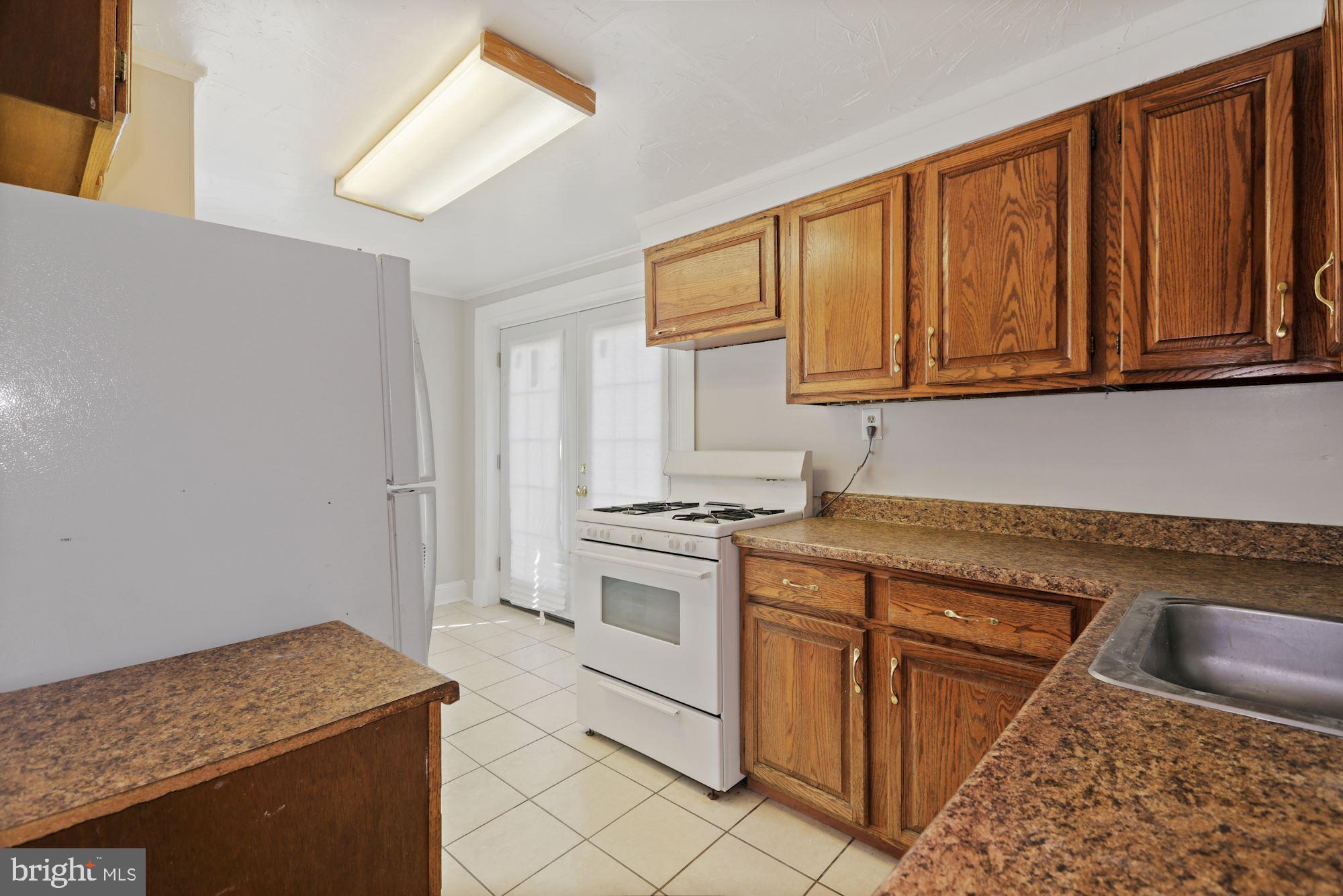 2710 Georgetown Road Baltimore, MD 21230 - Photo 11 of 29 Eat-In Kitchen