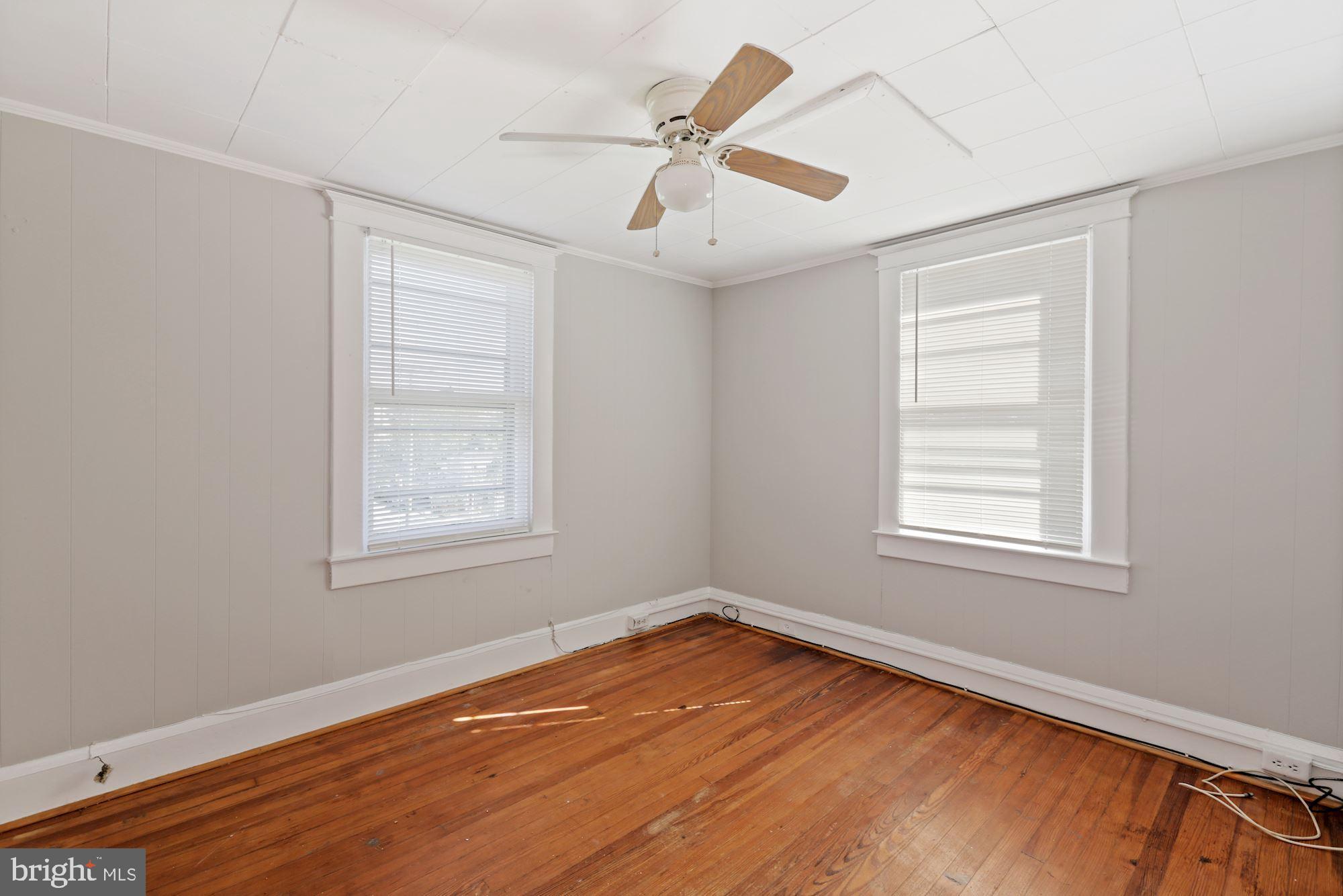 2710 Georgetown Road Baltimore, MD 21230 - Photo 18 of 29 Bedroom | Hardwood Floors