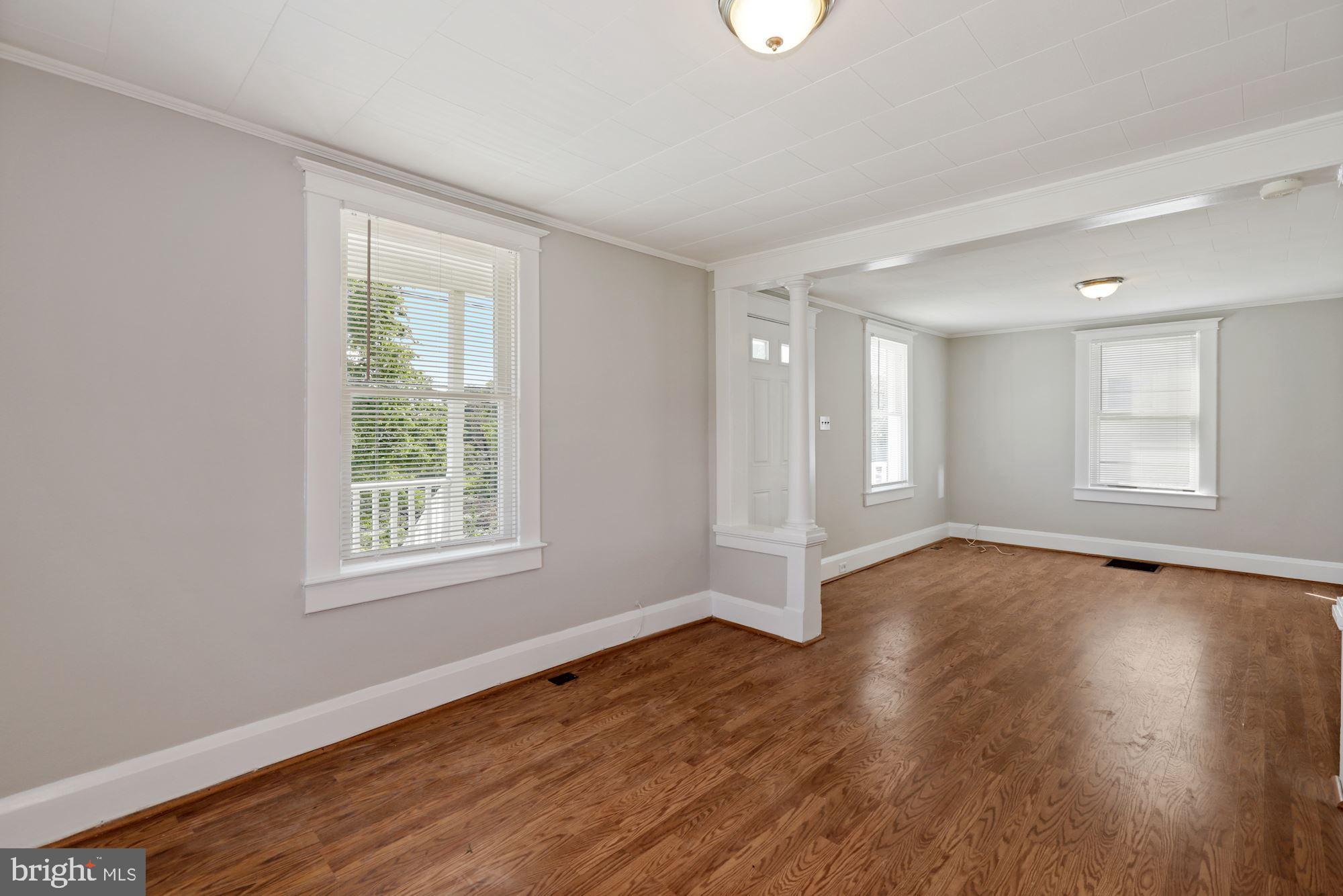 2710 Georgetown Road Baltimore, MD 21230 - Photo 6 of 29 Dining Room