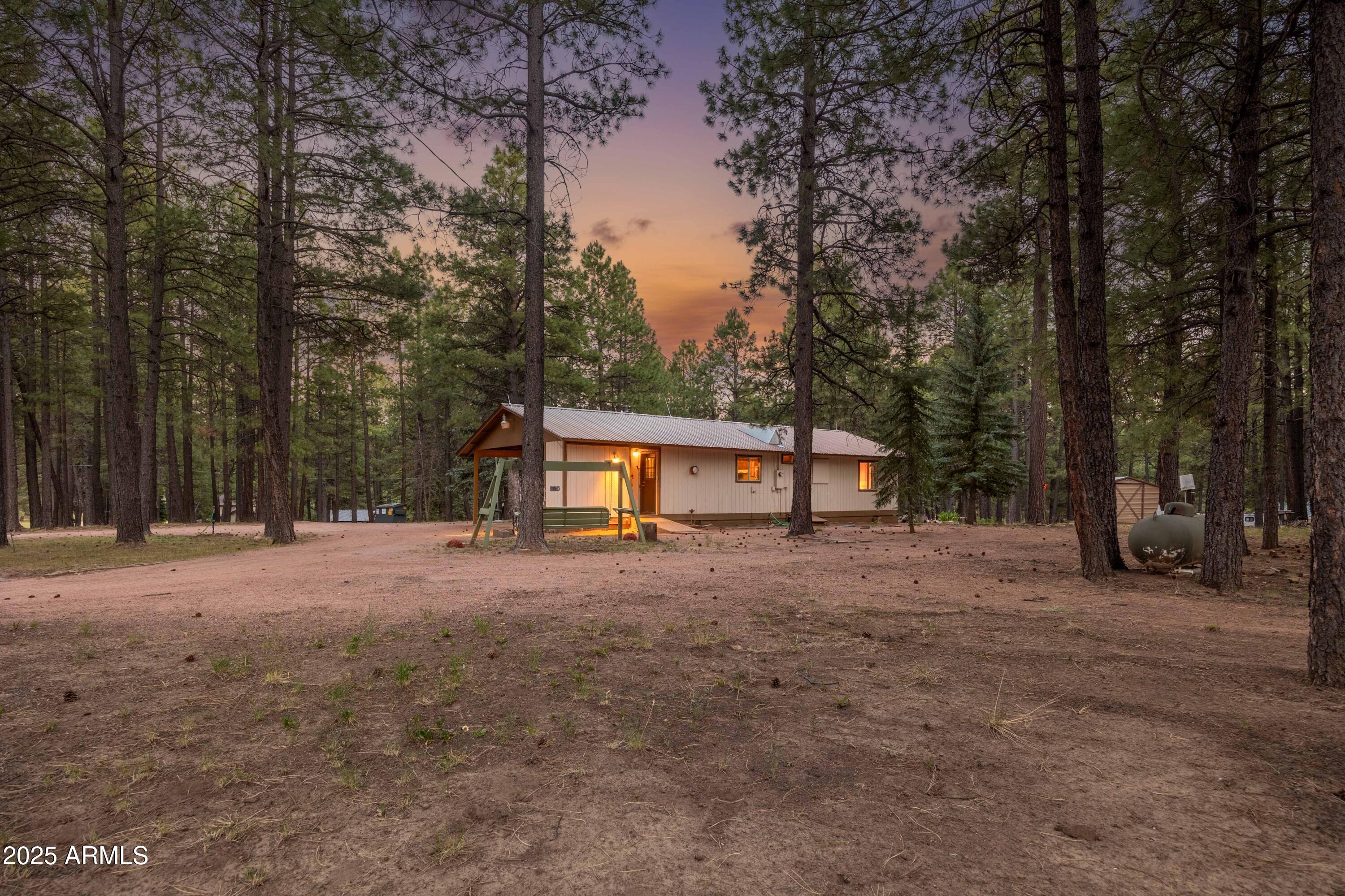 2190 Old Rim Road Forest Lakes, AZ 85931 - Photo 27 of 38 7R3A8587-HDR-Edit
