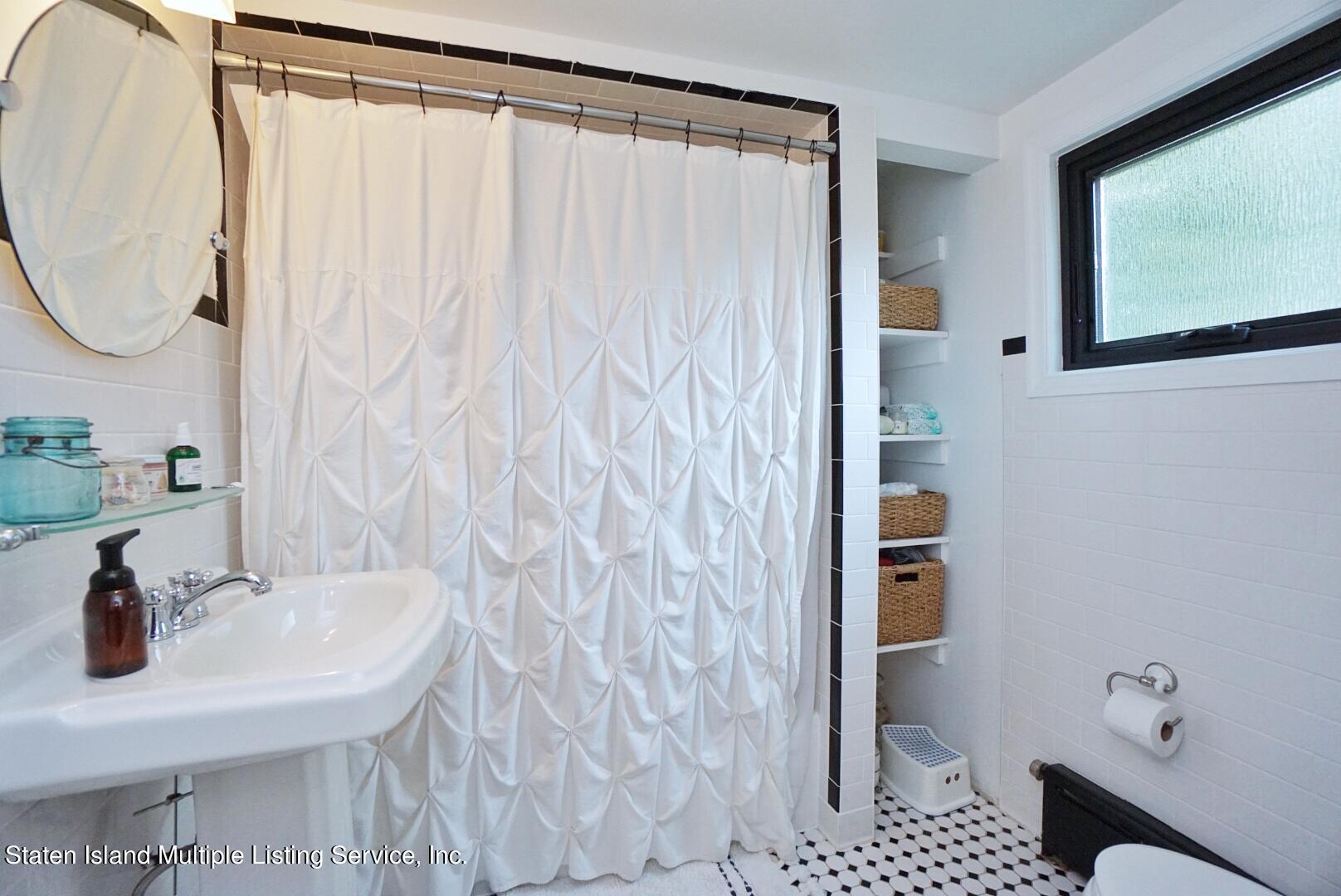 621 Manor Road Staten Island, NY 10314 - Photo 14 of 33 (14) FULL BATH ON THE FIRST FLOOR