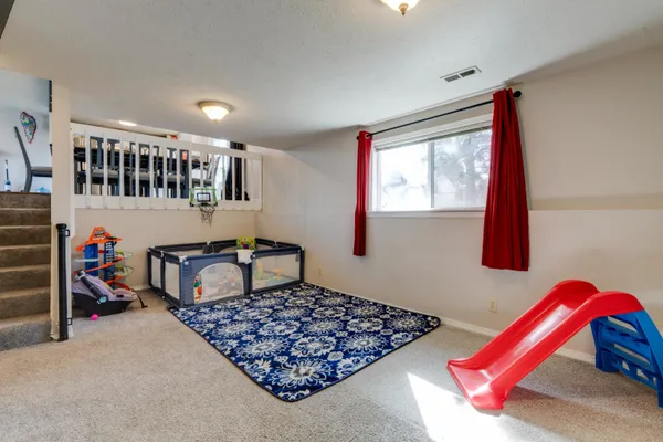 $410,000 | 8201 North General Lee Way, Spokane, WA 99208