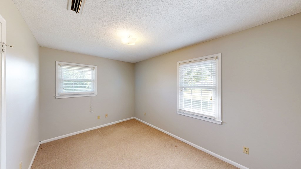 204 Pineridge Road Dothan, AL 36301 - Photo 13 of 30