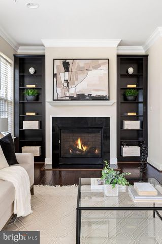 $910,000 | 610 Fair Winds Way, Oxon Hill, MD 20745