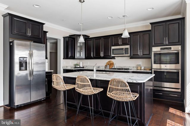 $910,000 | 610 Fair Winds Way, Oxon Hill, MD 20745