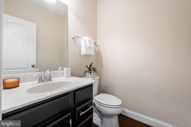 $910,000 | 610 Fair Winds Way, Oxon Hill, MD 20745