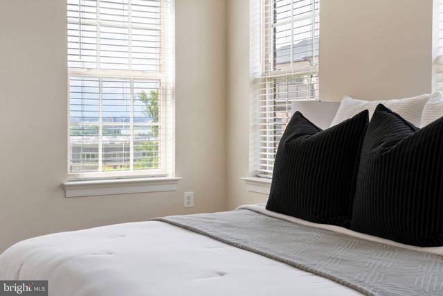 $910,000 | 610 Fair Winds Way, Oxon Hill, MD 20745